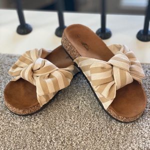 Bow Sandals